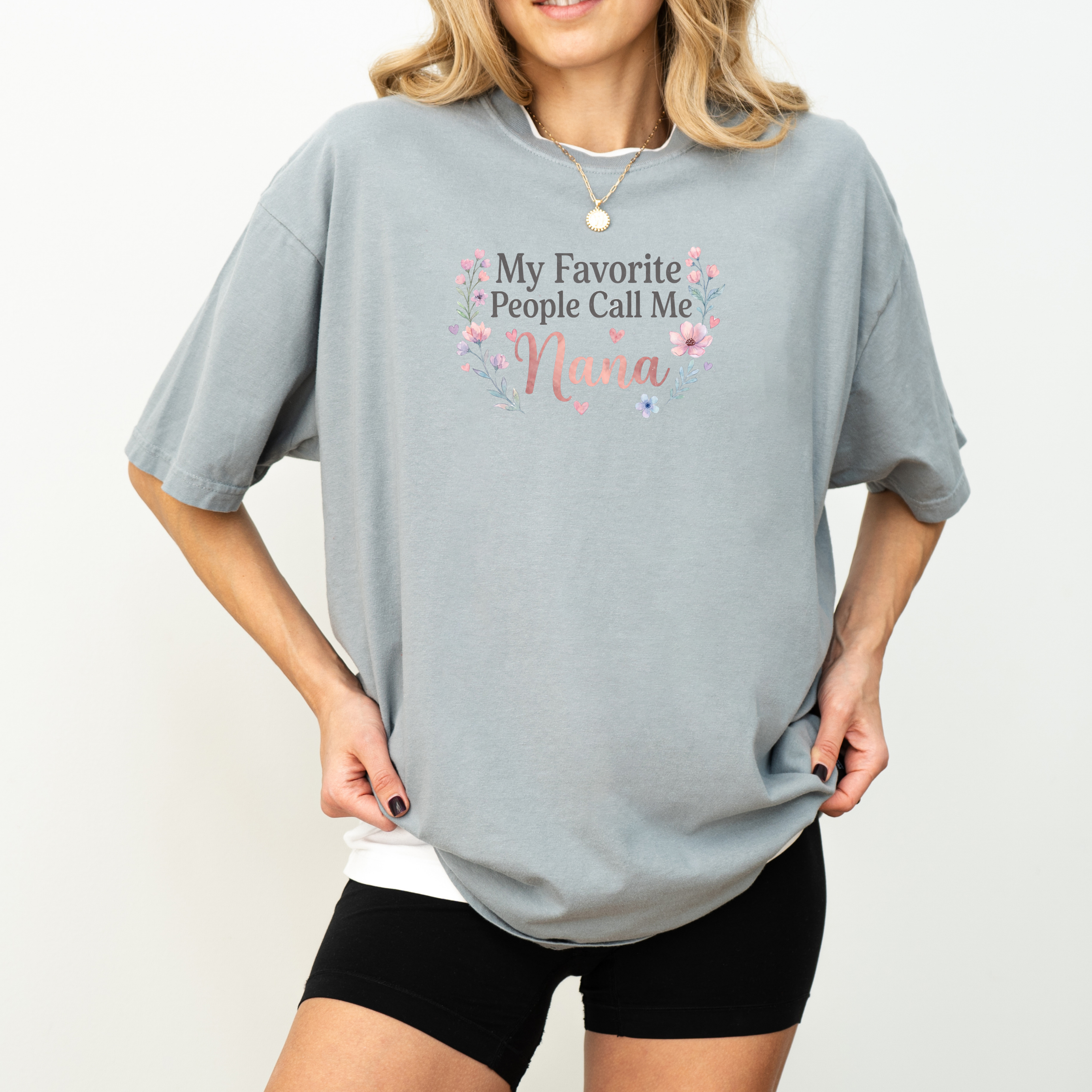 My Favorite People Call Me Gigi Custom Tee – Perfect for Grandmothers